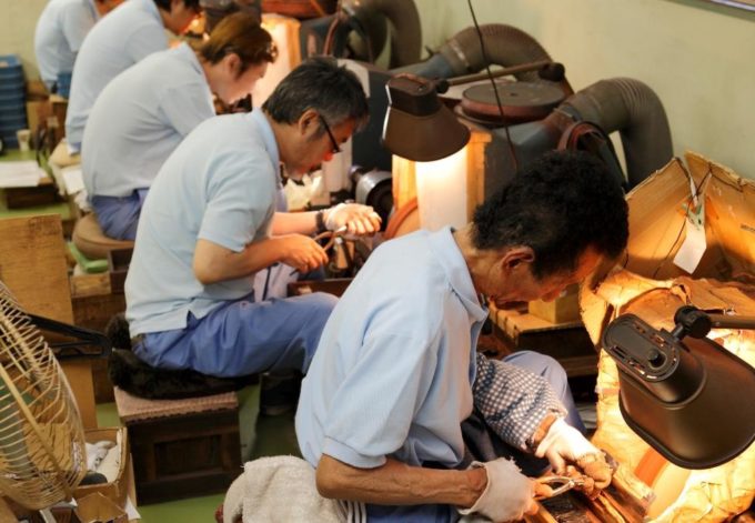 How a Carving Knife is Made by Yoshiharu