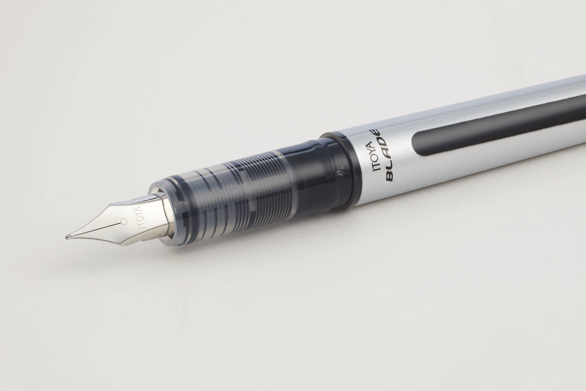 Itoya Blade Ready-To-Write Fountain Pen